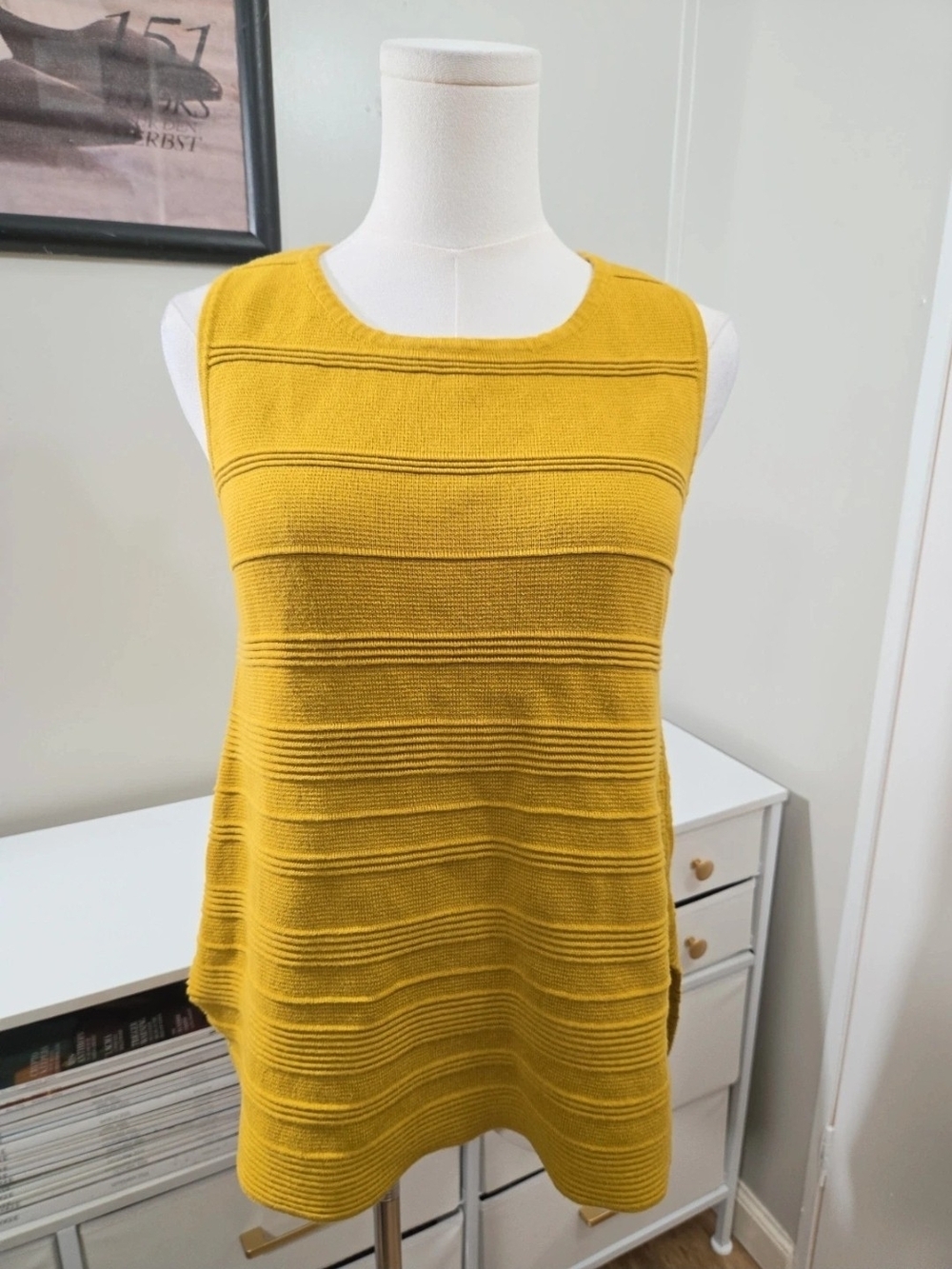 MARLAWYNNE Knit Sweater Tank Top (M)